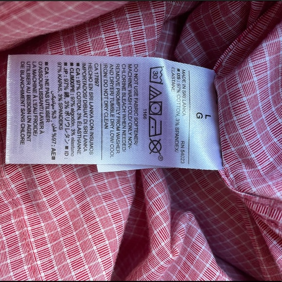 3/$30 Old Navy Dress Shirt - Picture 3 of 3
